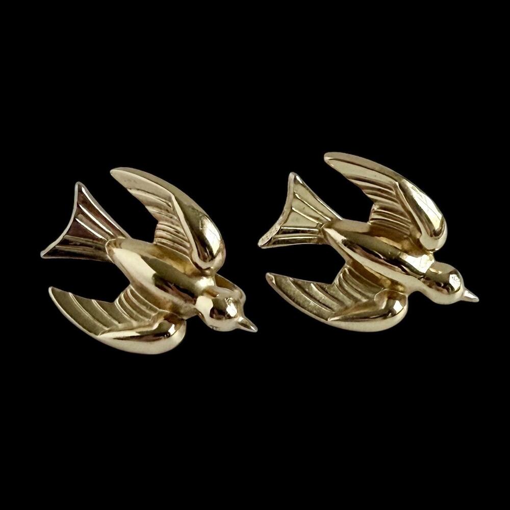 Vintage Coro Gold Tone Swallow Bird Screw Back Earrings Signed